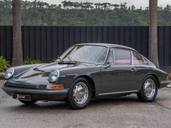 Grau Gebraucht 1965 Porsche 911 | 179.000 €