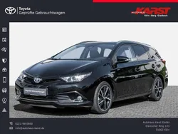 Mysticschwarz Gebraucht 2018 Toyota Auris Hybrid Team Limousine | 16.690 € (Fairer Preis)