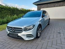 Silber Gebraucht 2016 Mercedes E220 AMG Kombi | 27.300 € (Fairer Preis)