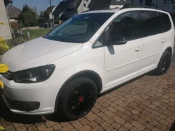 Weiß Gebraucht 2012 VW Touran Match Van / Kleinbus | 5.200 € (Fairer Preis)