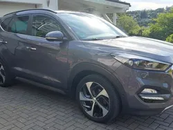 Grau Gebraucht 2016 Hyundai Tucson Premium SUV | 15.900 € (Guter Preis)