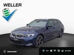 Tansanitblau (blau) Gebraucht 2024 BMW 330e M Sport Kombi | 41.750 € (Superpreis)
