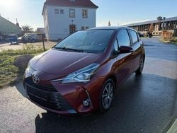 Rot Gebraucht 2020 Toyota Yaris Team Limousine | 14.950 € (Etwas zu teuer)