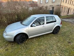 Silber Gebraucht 2001 VW Golf IV Highline Limousine | 2.200 € (Etwas zu teuer)