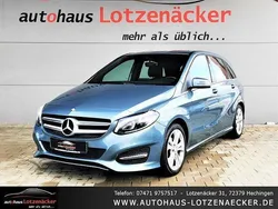 Blau Gebraucht 2015 Mercedes B200 Van / Kleinbus | 12.490 € (Fairer Preis)