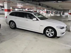 Weiß Gebraucht 2013 BMW 520 Kombi | 14.870 € (Fairer Preis)