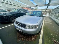 Silber Gebraucht 2002 Audi A4 Kombi | 950 € (Superpreis)