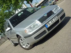 Silber Gebraucht 2007 Skoda Octavia Tour Kombi | 2.300 € (Guter Preis)