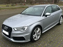 Grau Gebraucht 2014 Audi S3 Ambiente Limousine | 22.900 € (Teuer)