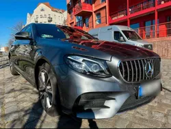Gebraucht 2017 Mercedes E220 AMG line Limousine | 25.700 € (Guter Preis)