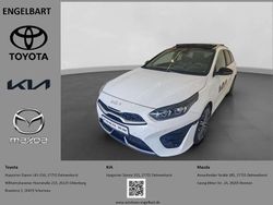 Deluxe white metallic Gebraucht 2024 Kia Ceed Sportswagon GT-Line Kombi | 29.990 € (Etwas zu teuer)