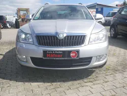 Brilliantsilber Gebraucht 2010 Skoda Octavia Impuls Edition Kombi | 3.490 € (Fairer Preis)
