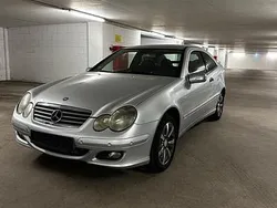 Silber Gebraucht 2005 Mercedes CL200 Coupé | 2.100 €
