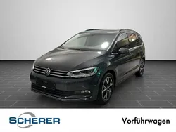 Delfingrau metallic Gebraucht 2025 VW Touran Highline Van / Kleinbus | 51.250 €