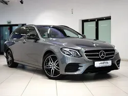 Grau Gebraucht 2017 Mercedes E250 AMG Limousine | 32.949 €