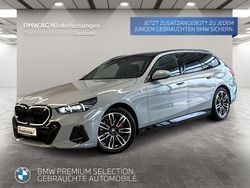 Grau Gebraucht 2024 BMW 520 Comfort Edition Kombi | 57.960 € (Teuer)