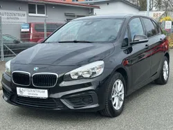 Schwarz Gebraucht 2017 BMW 216 Active Tourer Van / Kleinbus | 11.990 € (Fairer Preis)