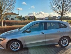 Silber Gebraucht 2020 Mercedes 200 Limousine | 22.222 € (Superpreis)