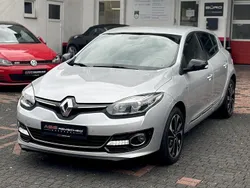 Grau Gebraucht 2014 Renault Mégane III Authentique Limousine | 8.890 € (Etwas zu teuer)