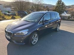 Blau Gebraucht 2016 BMW 220 Gran Tourer Sport Line Van / Kleinbus | 13.500 € (Guter Preis)