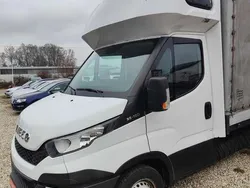 Weiß Gebraucht 2016 Iveco Daily | 20.000 € (Teuer)