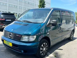 Blau Gebraucht 2002 Mercedes Vito Van / Kleinbus | 5.900 €