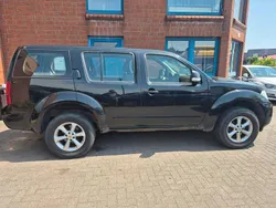 Schwarz Gebraucht 2012 Nissan Pathfinder SUV | 14.995 € (Fairer Preis)
