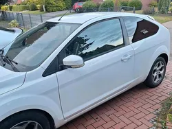 Weiß Gebraucht 2011 Ford Focus Viva Coupé | 3.500 € (Guter Preis)
