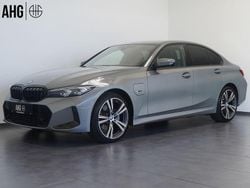 Grau Gebraucht 2022 BMW 320e M Sport Limousine | 32.950 € (Fairer Preis)