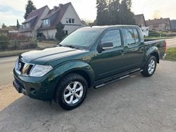 Grün Gebraucht 2015 Nissan Navara Abholung | 11.000 € (Fairer Preis)