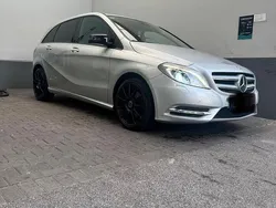 Silber Gebraucht 2013 Mercedes B200 Van / Kleinbus | 12.999 € (Teuer)