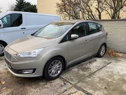 Grau Gebraucht 2015 Ford C-MAX Titanium Van / Kleinbus | 11.250 € (Teuer)