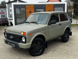 Grün Gebraucht 2018 Lada Taiga SUV | 12.310 € (Etwas zu teuer)