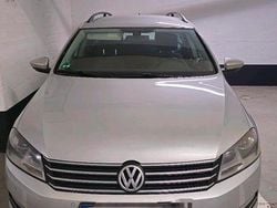 Grau Gebraucht 2012 VW Passat Highline Kombi | 6.199 € (Guter Preis)