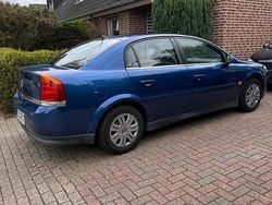Blau Gebraucht 2002 Opel Vectra Limousine | 2.499 € (Teuer)