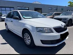 Weiß Gebraucht 2013 Skoda Octavia Active Kombi | 4.700 € (Guter Preis)