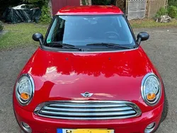 Rot Gebraucht 2009 Mini Cooper Clubman Kombi | 5.850 € (Guter Preis)