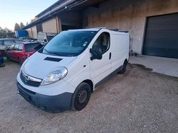Weiß Gebraucht 2012 Opel Vivaro Van | 5.900 € (Fairer Preis)