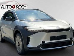 Silber Neu 2025 Toyota bZ4X Lounge SUV | 41.240 € (Fairer Preis)