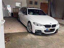 Weiß Gebraucht 2016 BMW 320 M Sport Kombi | 15.900 € (Fairer Preis)