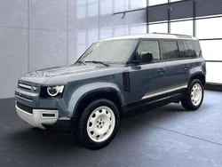 Tasmanblue Gebraucht 2024 Land Rover Defender S SUV | 74.800 € (Guter Preis)