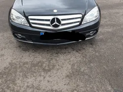 Schwarz Gebraucht 2010 Mercedes C220 Limousine | 8.000 € (Etwas zu teuer)