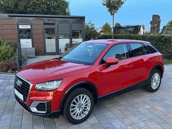 Korallenorange Gebraucht 2017 Audi Q2 Design SUV | 18.780 € (Fairer Preis)