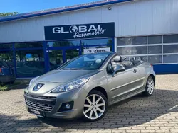 Gris ermitage Gebraucht 2010 Peugeot 207 Roland Garros Cabrio | 3.990 € (Fairer Preis)