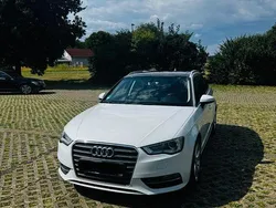 Weiß Gebraucht 2015 Audi A3 Sportback S-Line Limousine | 10.900 € (Guter Preis)