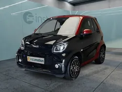 Schwarz Gebraucht 2021 Smart ForTwo Electric Drive Exclusive Cabrio | 15.400 € (Etwas zu teuer)