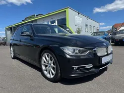 Black sapphire metallic Gebraucht 2013 BMW 320 Kombi | 11.999 € (Guter Preis)