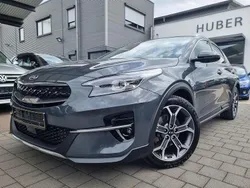 Grau Gebraucht 2021 Kia XCeed SUV | 17.700 € (Guter Preis)