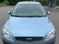 Blau Gebraucht 2006 Ford Focus Kombi | 1.700 € (Superpreis)