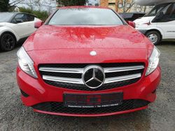 Rot Gebraucht 2014 Mercedes A200 Limousine | 12.999 € (Guter Preis)